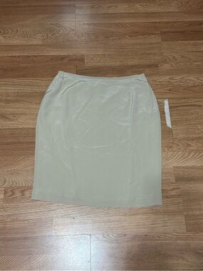 Evan Picone Light Beige Pencil Skirt